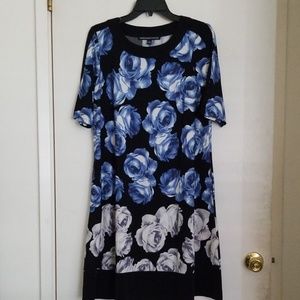 LNWOT Black, white and blue dress